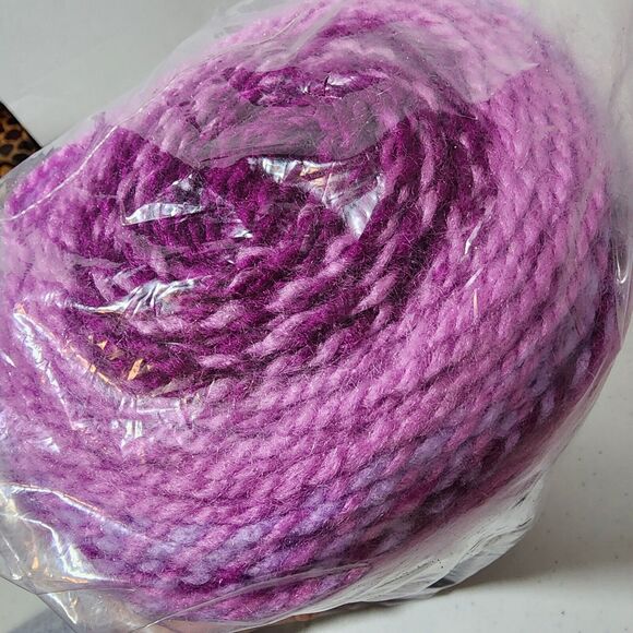 Candy Shop Yarn Very Berry Pink 6 Skeins 1560yds Total 1057-24 - Picture 2 of 7